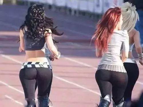 大臀部熟女在线视频,臀部曲线诱惑，在线视频带你领略成熟魅力